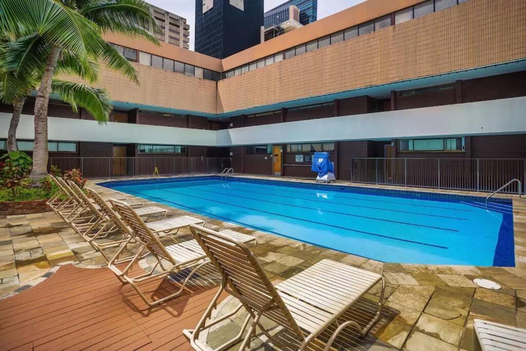 Appartamento 2Br Downtown High Ceiling Free Parking And Wifi Honolulu Esterno foto