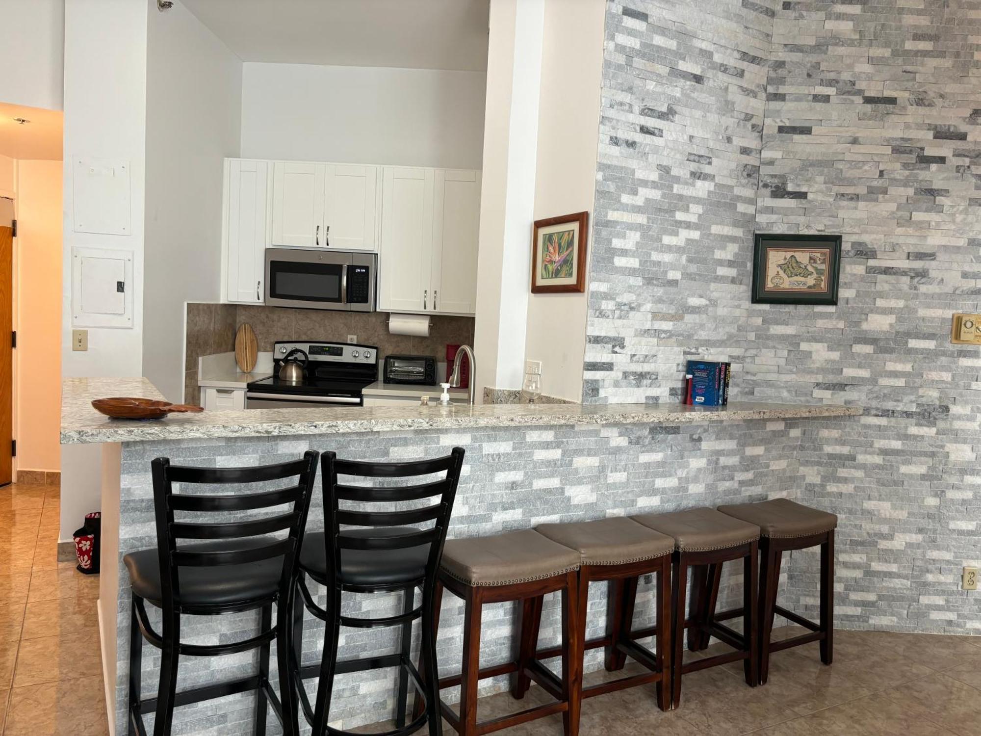Appartamento 2Br Downtown High Ceiling Free Parking And Wifi Honolulu Esterno foto
