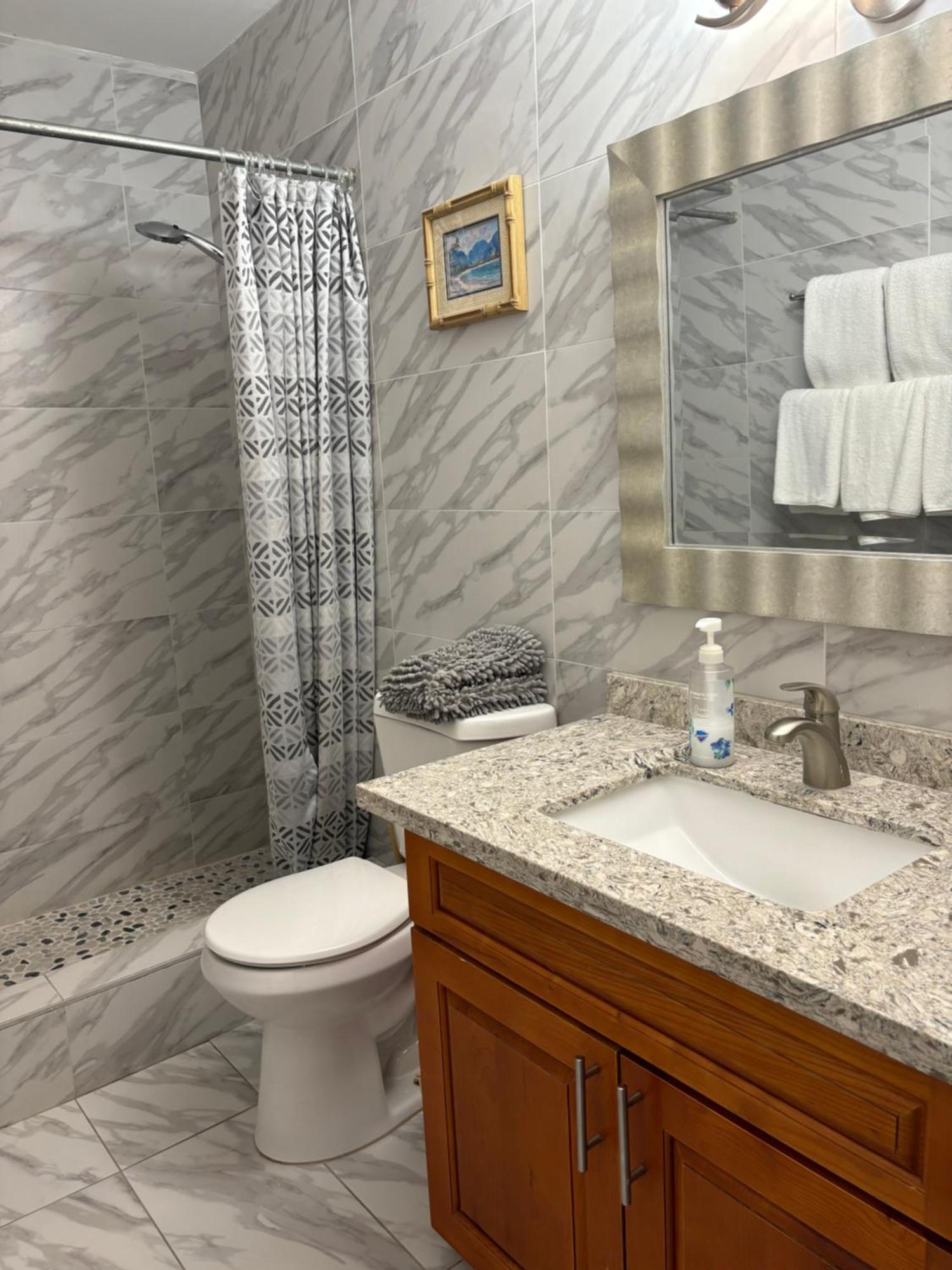 Appartamento 2Br Downtown High Ceiling Free Parking And Wifi Honolulu Esterno foto